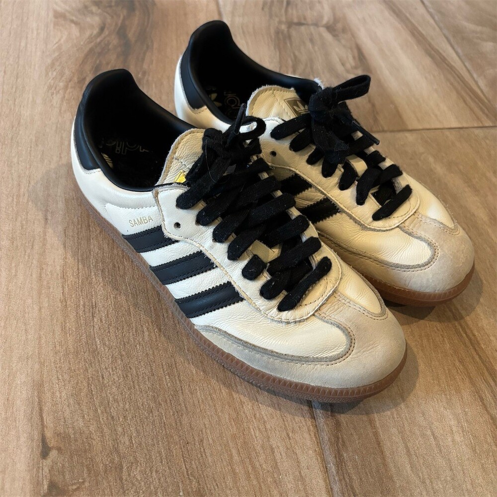 adidas Originals Samba OG Sneakers Womens US 7 White Black Gum Sole Low